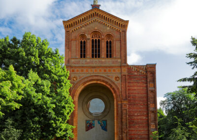 St Michaels dead pan